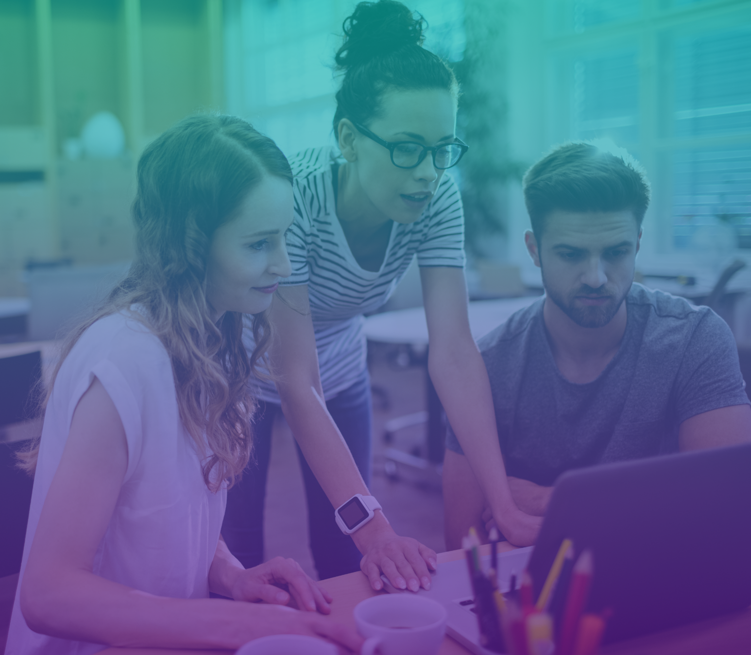 Equipo de trabajo colaborando